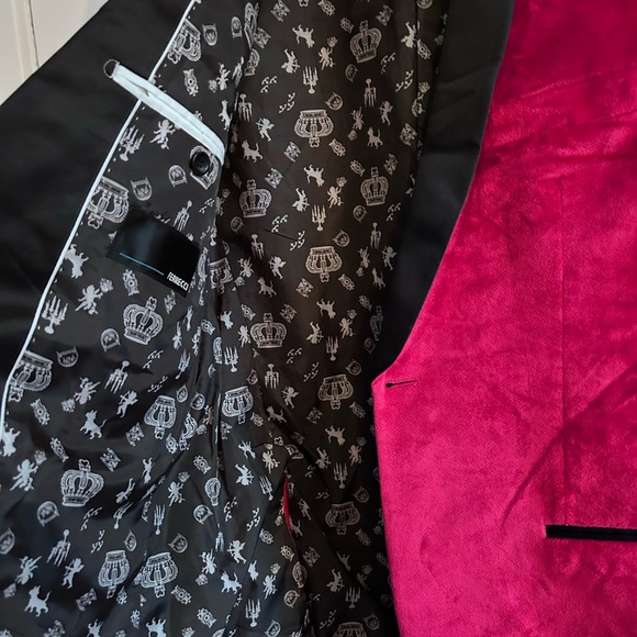 FERRECCI • Red Velvet Men’s Dress Jacket • 38R • - Picture 3 of 10